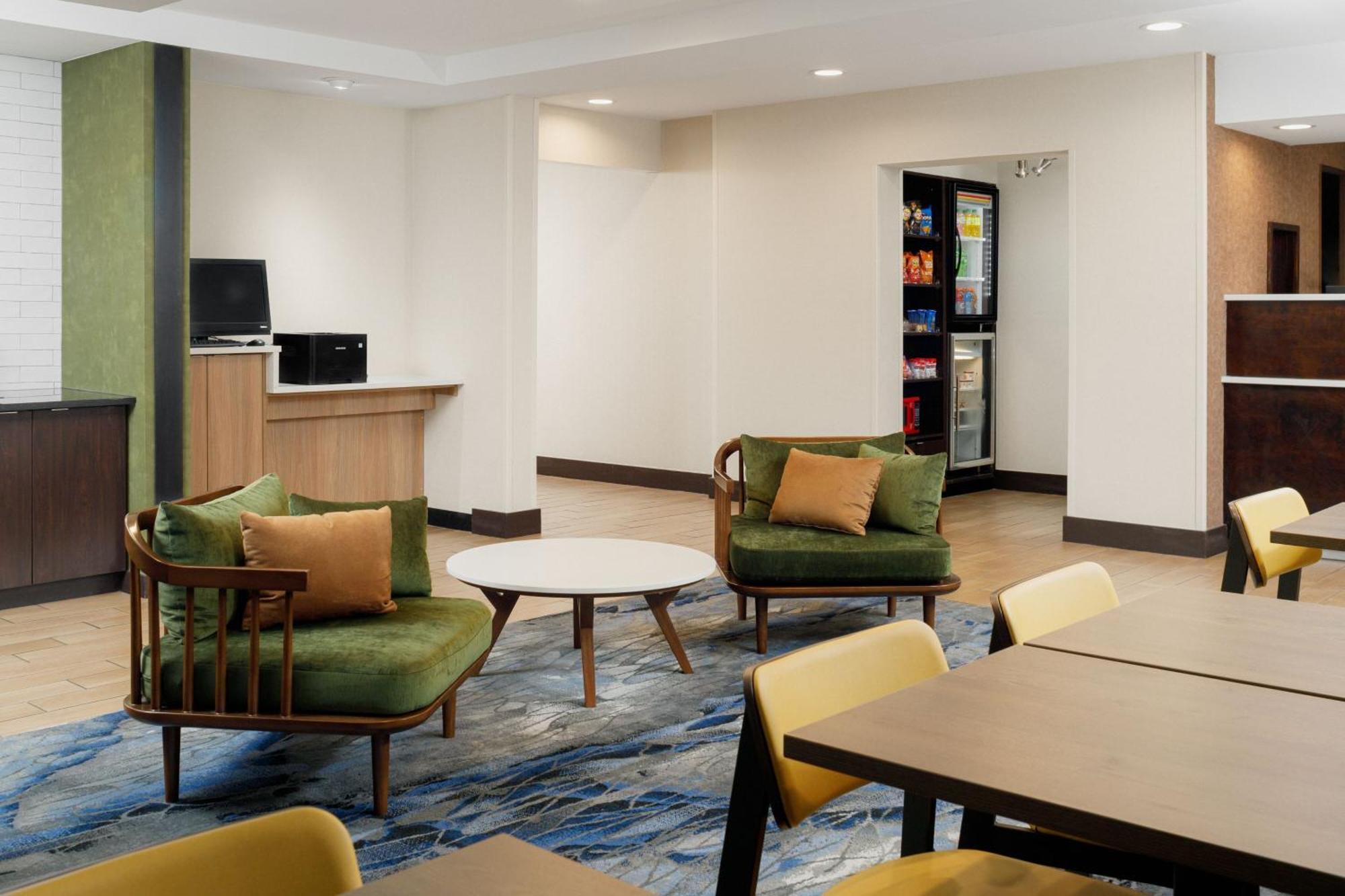 Hotel Fairfield & Memphis 3*