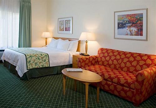 Fairfield & Memphis Hotel